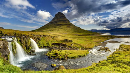 Dlaczego warto wybrać się na Islandię?