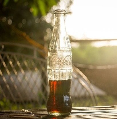 Coca cola – jak wykorzystać ją w domu?