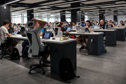 Coworking trendy, które zwiększają popularność pomieszczeń biurowych