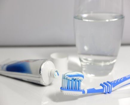 Akcesoria wspomagające higienę jamy ustnej