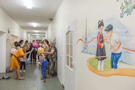 Kolorowe otwarcie odnowionego oddziału szpitala w Żninie