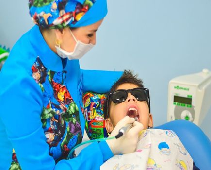 Jak pomóc dziecku w przezwyciężeniu strachu przed dentystą?