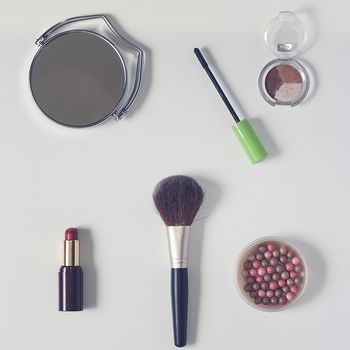 Data ważności kosmetyków – sprawdź czy Twoje kosmetyki są jeszcze dobre!