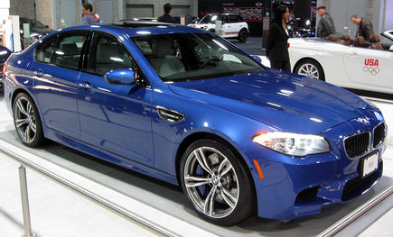 Serwis BMW AutoReduta radzi, czy warto kupić używane BMW M5