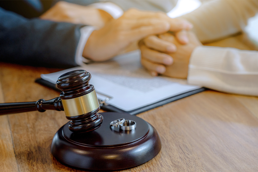 Rola adwokata podczas rozwodu: Skuteczna obrona w trudnym czasie