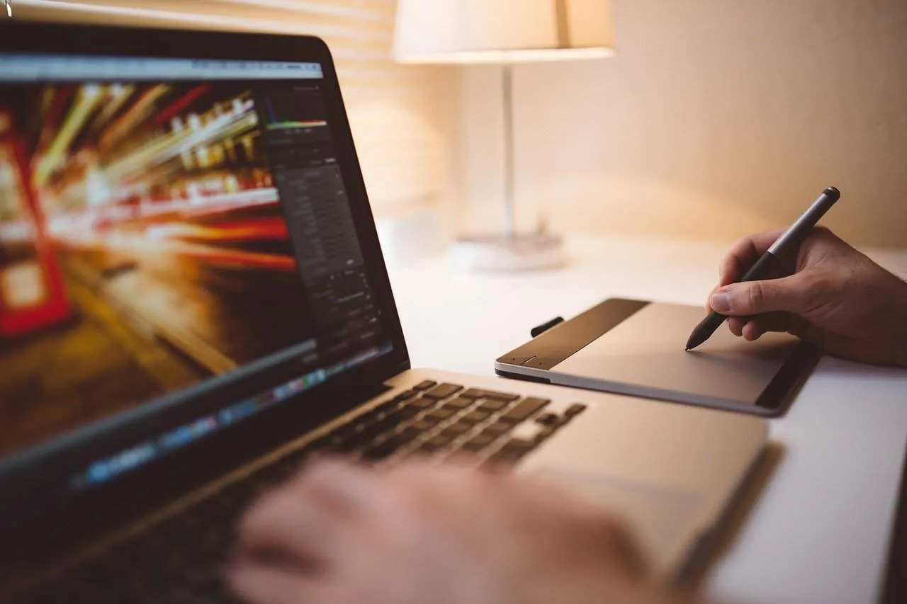 Legalne kasyna online – co poza licencją warto sprawdzić?
