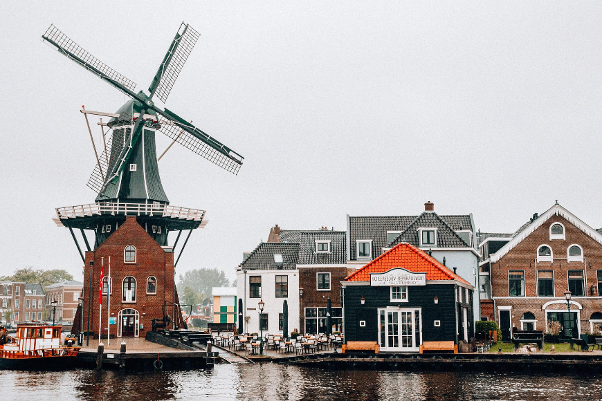 Holandia – świetny pomysł na wycieczkę