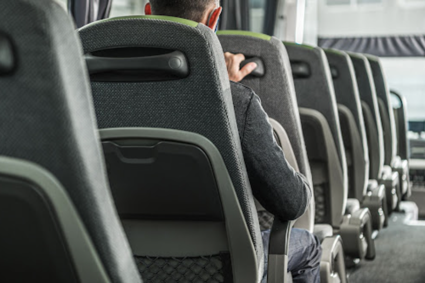 Jak przygotować się do podróży busem za granicę?