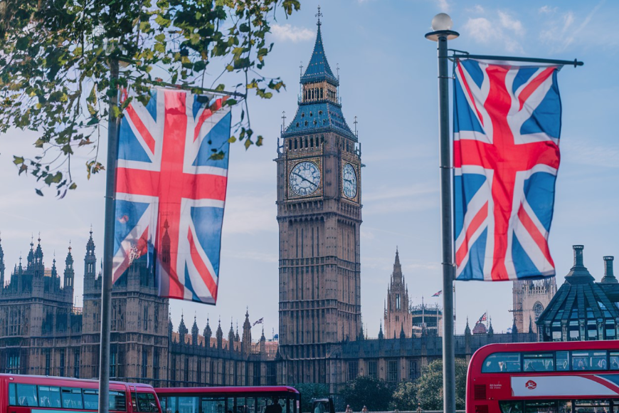 Praca w Anglii to nie tylko Londyn - jakie miasta warto brać pod uwagę przy szukaniu zatrudnienia w UK?