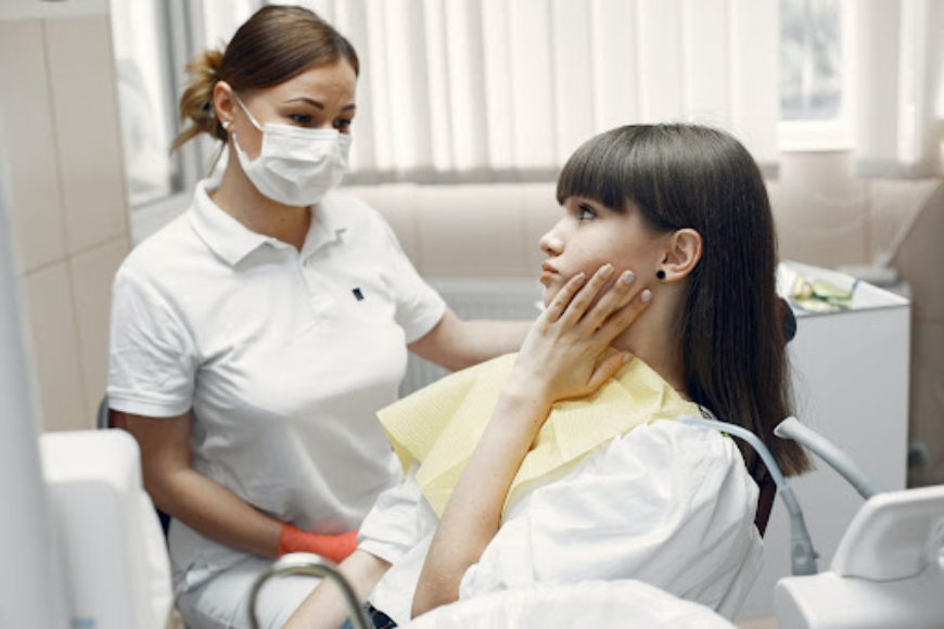 Ból zęba - kiedy wizyta u dentysty jest koniecznością?