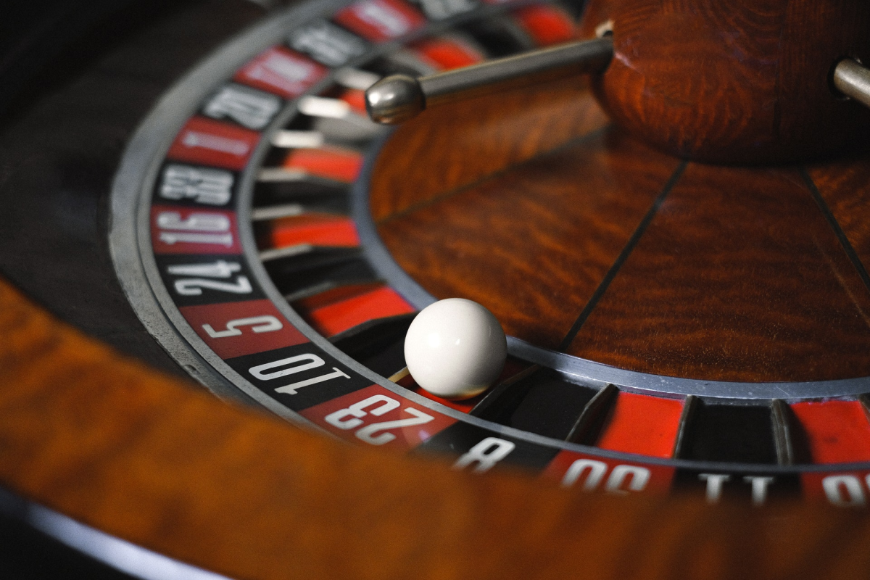 Przewodnik po ruletce w kasynach online