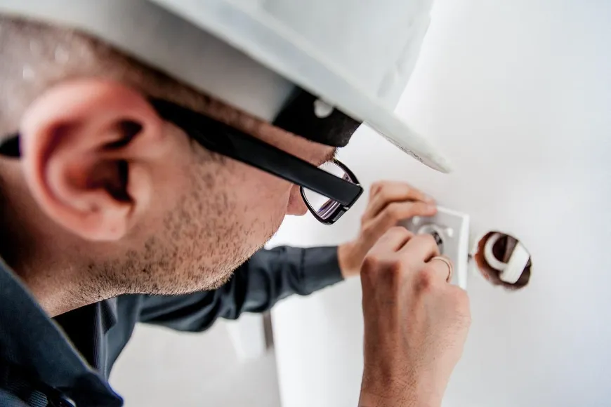 Dlaczego warto stawiać na sprawdzone osprzęty elektroinstalacyjne?