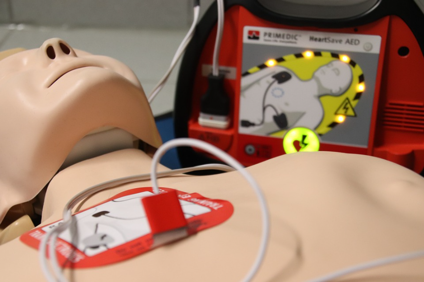 Ratowanie prostsze niż myślisz – czyli o sprzęcie AED.