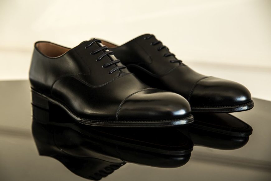 Eleganckie buty oxfordy – obowiązkowy element odświętnej stylizacji na lato