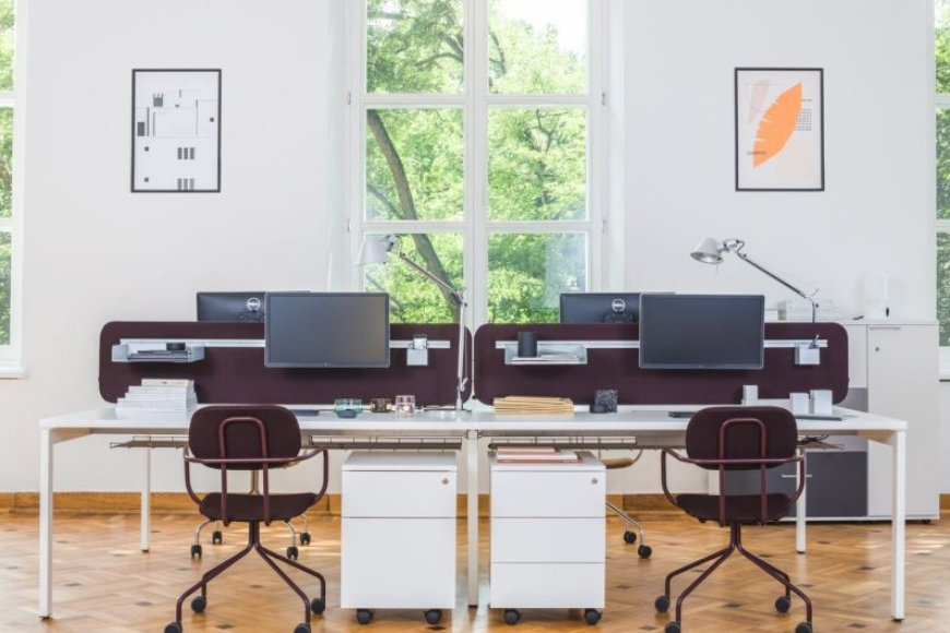 Czy warto inwestować w meble do domowego biura?