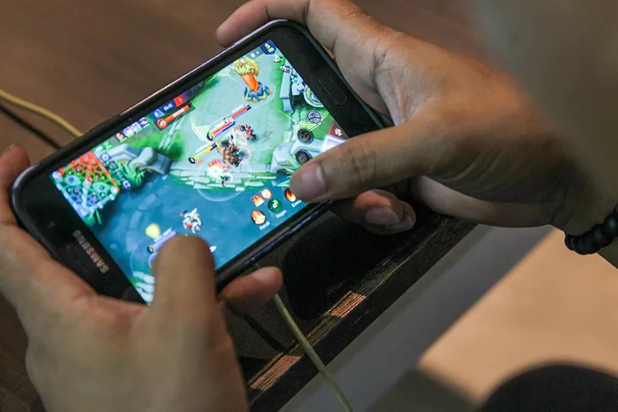 Gry mobilne: strata czasu czy ciekawe hobby?