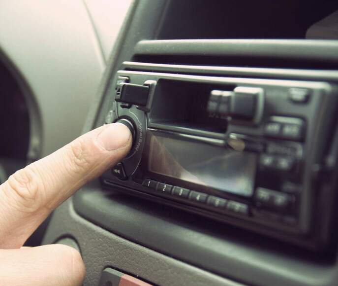 Najczęstsze powody uszkodzenia radia samochodowego